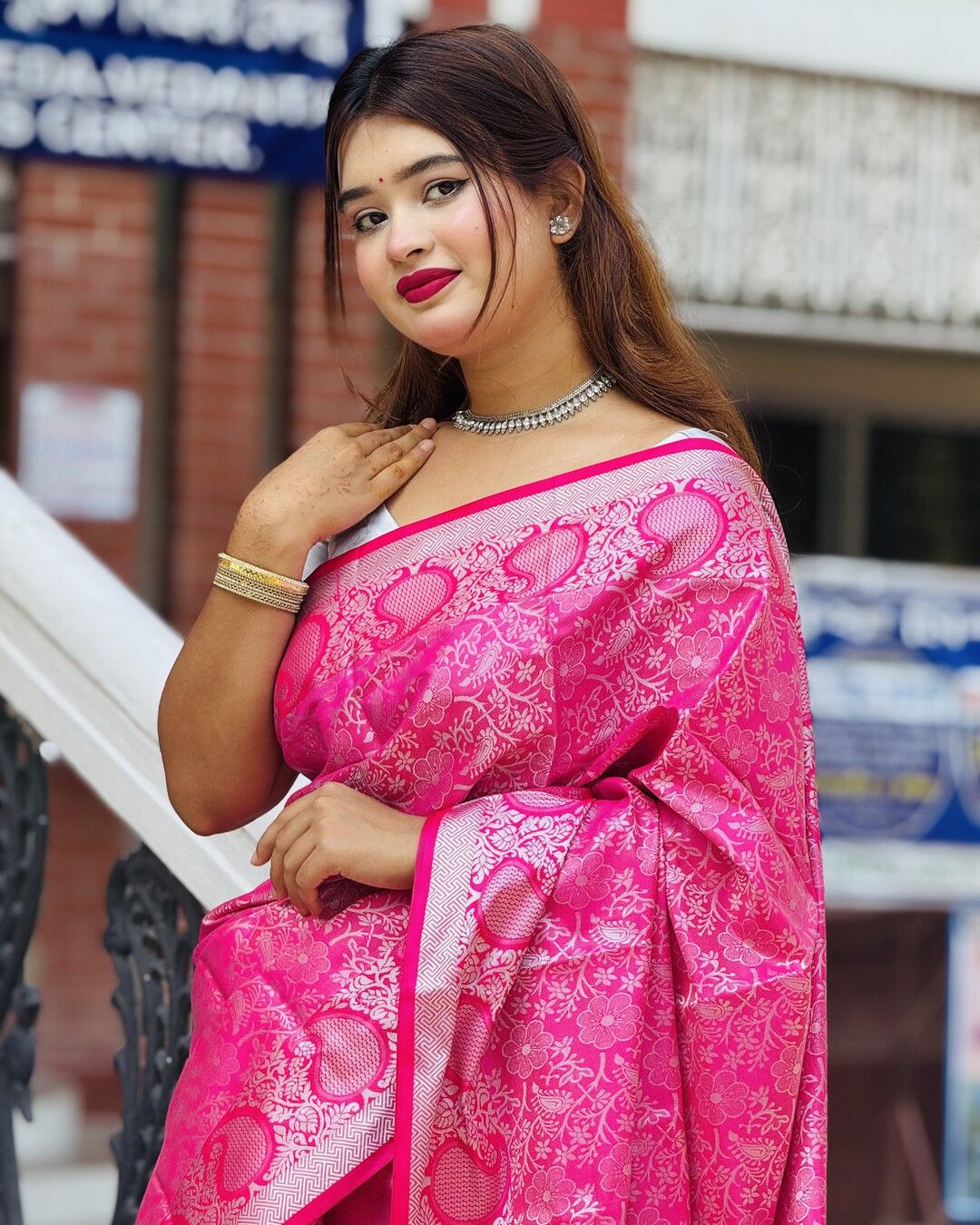 ব্লাউজ পিস সহ সফট কাতান শাড়ি - KT8