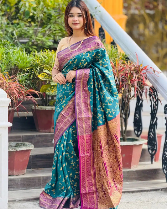 ব্লাউজ পিস সহ পেস্ট কালার জরি কাতান শাড়ি - JT6