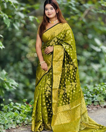 ব্লাউজ পিস সহ সফট লতা কাতান শাড়ি - LT3