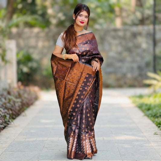 ব্লাউজ পিস সহ কফি কালার সফট কাতান শাড়ি - KT4